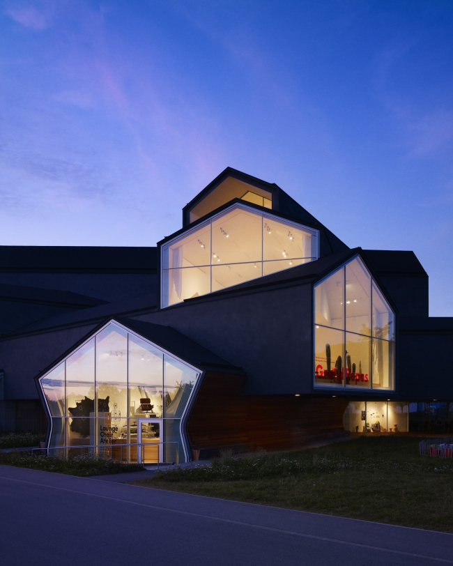 VitraHaus. ����: Julien Lanoo � Vitra (www.vitra.com)