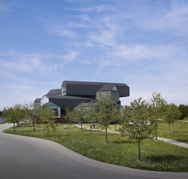 VitraHaus. ����: Julien Lanoo � Vitra (www.vitra.com)