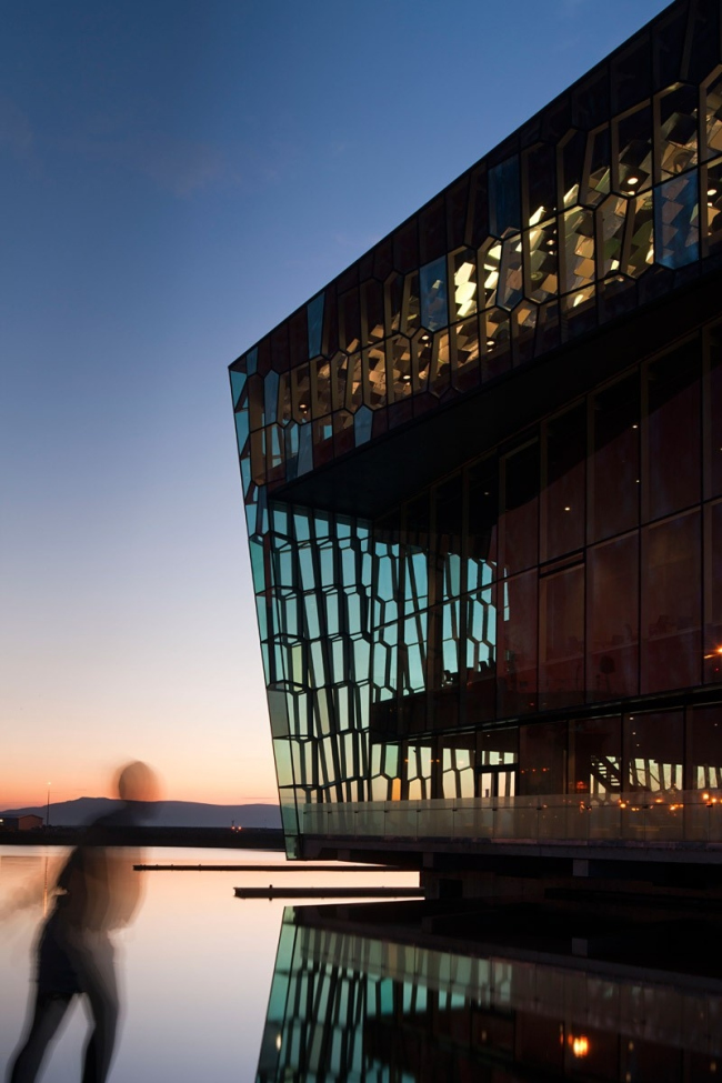��������-����� � ���������� ��� Harpa � Nic Lehoux