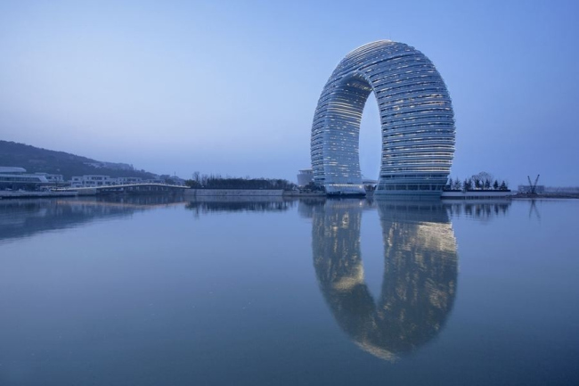 Sheraton Moon Hotel. : Xia Zhi  MAD Architects