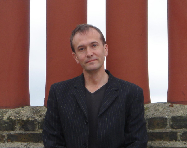 ����� ���