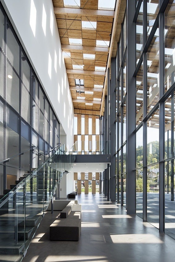 ����� �������� � �������� ��������� � Michel Denancé