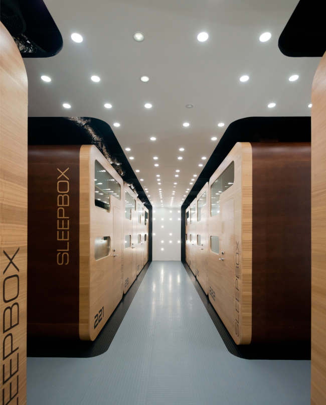  , .      .  . Sleepbox Hotel . Arch Group.   