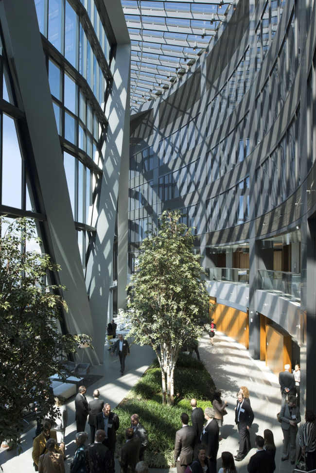 ����� The Bow � Nigel Young � Foster + Partners