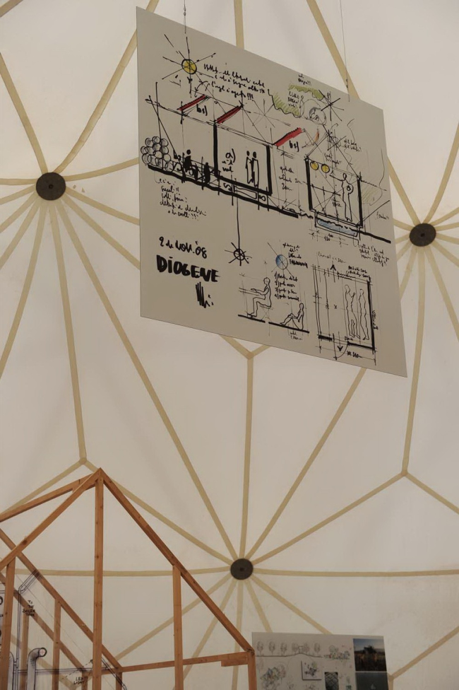 ��� ����������� �������� ���������� � ������ ����������� ������� �� ������� Vitra � Vitra (www.vitra.com). �������� Julien Lanoo