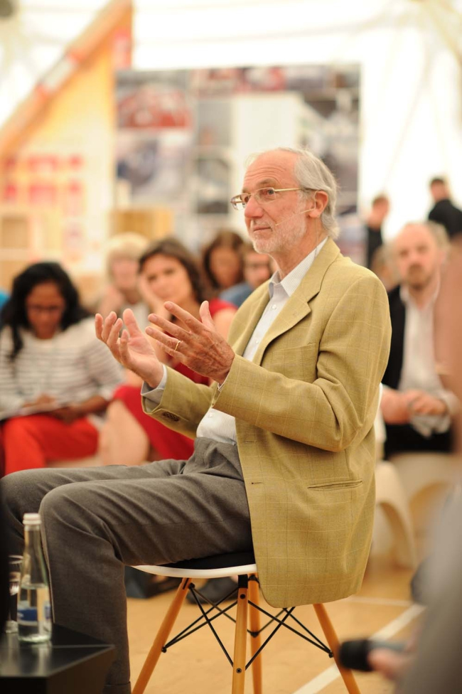 ����� ����� � Vitra (www.vitra.com). �������� Julien Lanoo