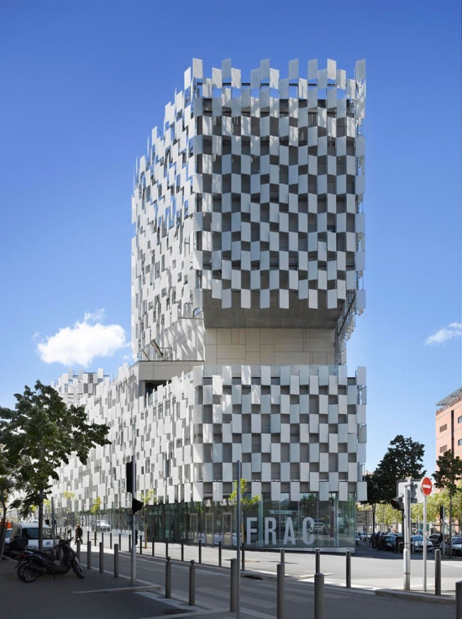 ������ FRAC ������� - ����� - �������� ����� � Roland Halbe