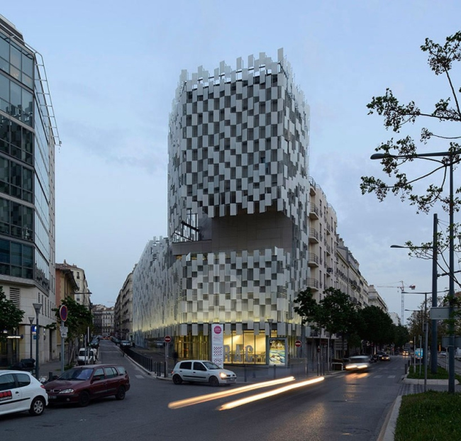 ������ FRAC ������� - ����� - �������� ����� � Kengo Kuma & Associates