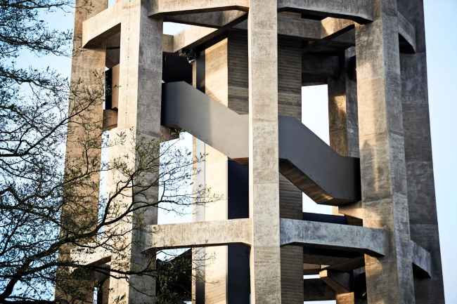 ������������ �������������� ����� � Andres Lejona