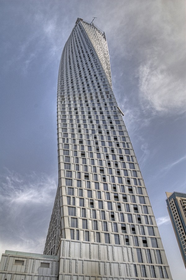 ��������� Cayan Tower. ������������� Skidmore Owings & Merrill