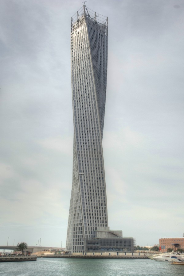 ��������� Cayan Tower. ������������� Skidmore Owings & Merrill