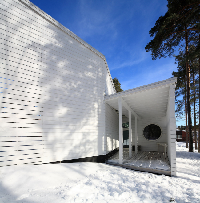 ��� Apelle. ����: AdDa Zei