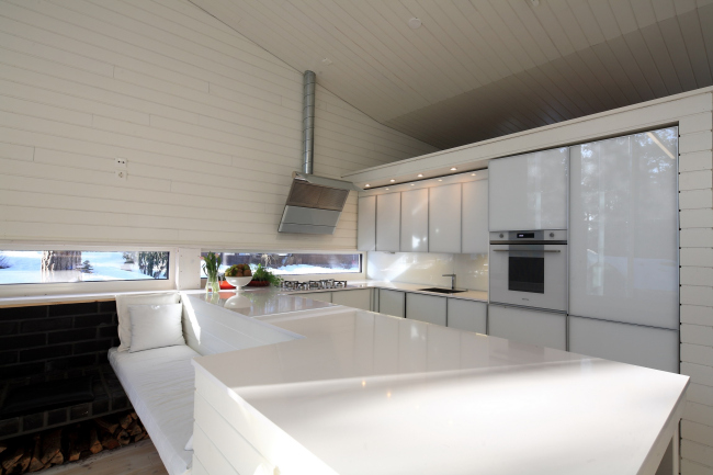 ��� Apelle. ����: AdDa Zei