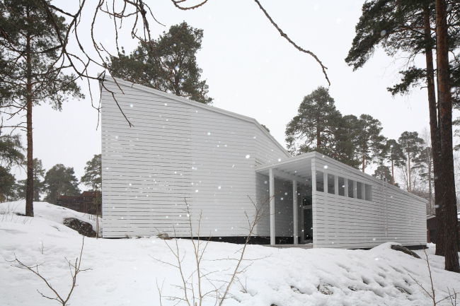 ��� Apelle. ����: AdDa Zei