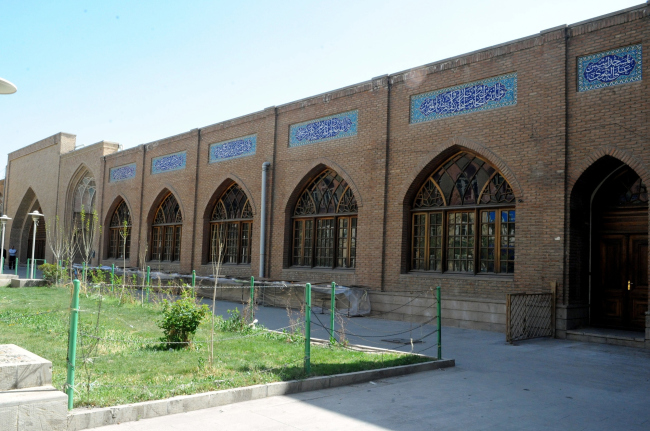 ����������� ������ � ������� (� 1994) � AKAA / Amir Anoushfar