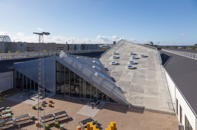 ����� ����������� ������������ ����������� � Adam Mørk