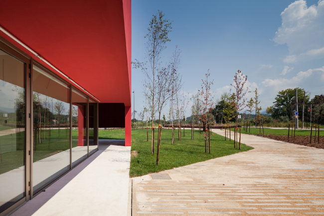 ���������� ����� ���� ��������. ���� � João Morgado. ������������� FAT � Future Architecture Thinking