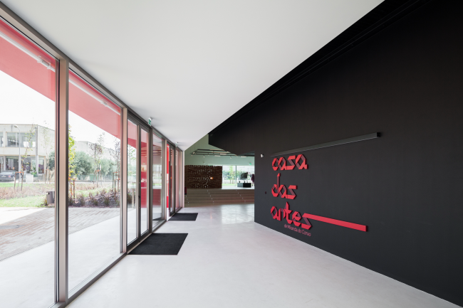 ���������� ����� ���� ��������. ���� � João Morgado. ������������� FAT � Future Architecture Thinking