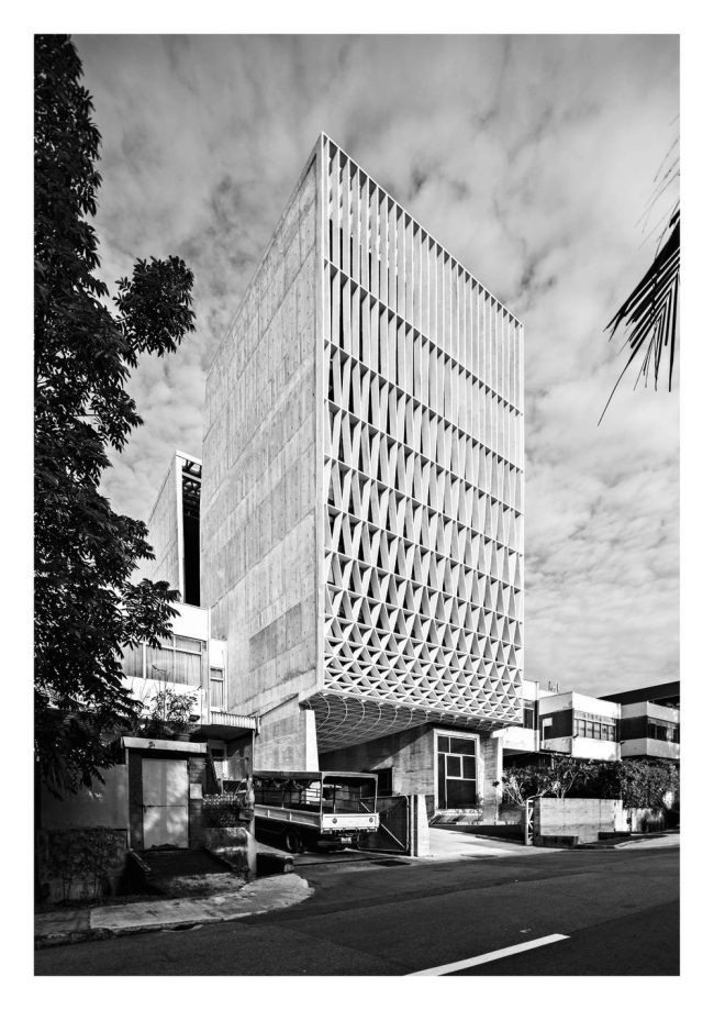 "������������/�������/��������� �������������. �A Simple Factory Building" � ��������� ���� Pencil Office. ������������� WAF