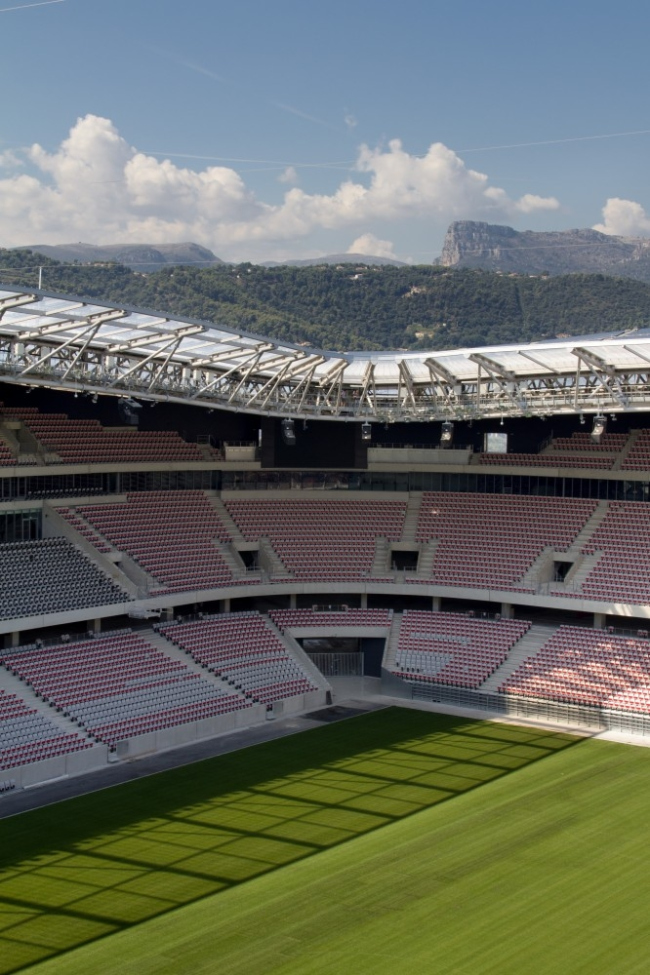 ������� Allianz Riviera � Miläne Servelle
