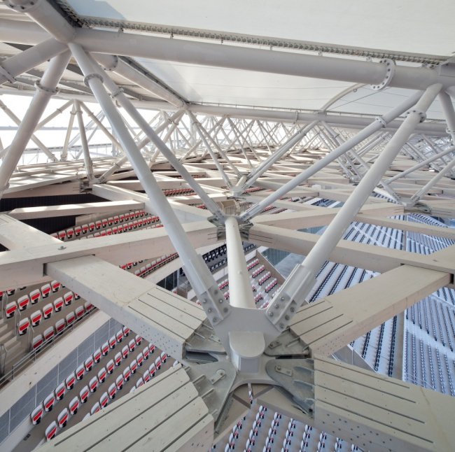 ������� Allianz Riviera � Miläne Servelle