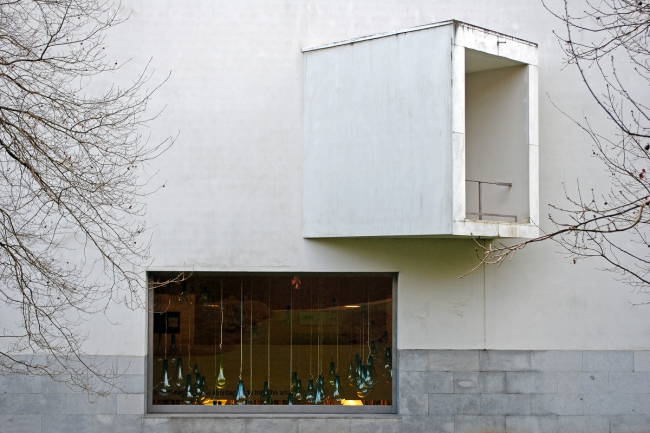����� ������������ ��������� � Casa de Serralves � �����. ���� � ������� ٸ��