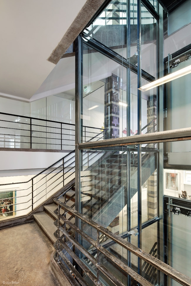 ������ ��������� ����� ��� ������� - ������������� � Jan Bitter. ������������� Grüntuch Ernst Architekten