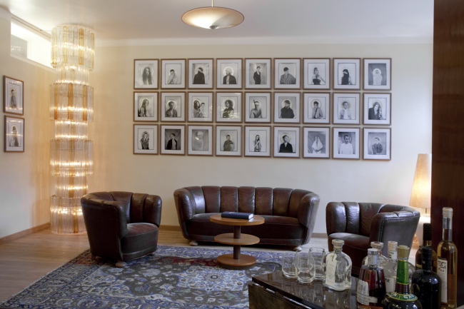 ������ ��������� ����� ��� ������� - �������������. �������� The Kosher Classroom � Patricia Parinejad. ������������� Ehemalige Jüdische Mädchenschule