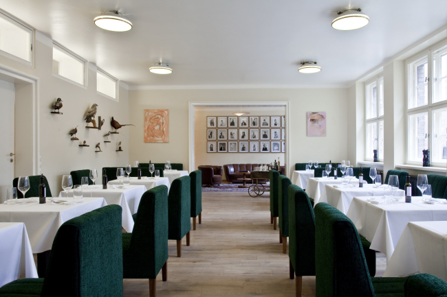 ������ ��������� ����� ��� ������� - �������������. �������� The Kosher Classroom � Patricia Parinejad. ������������� Ehemalige Jüdische Mädchenschule