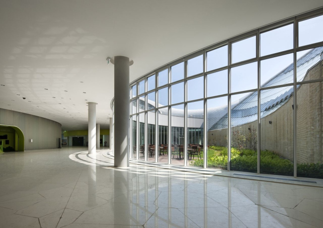 ������� ������� ������������� �������������� ��������� � Young Chae Park