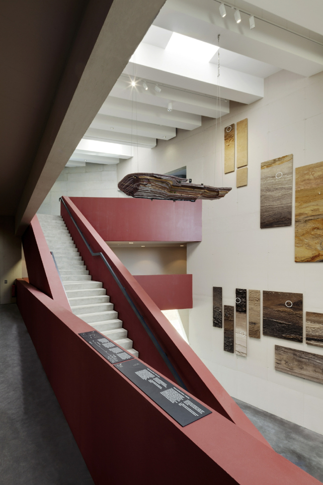 ����������������� ����� Paläon