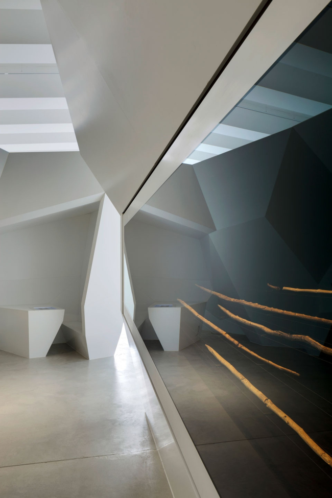 ����������������� ����� Paläon