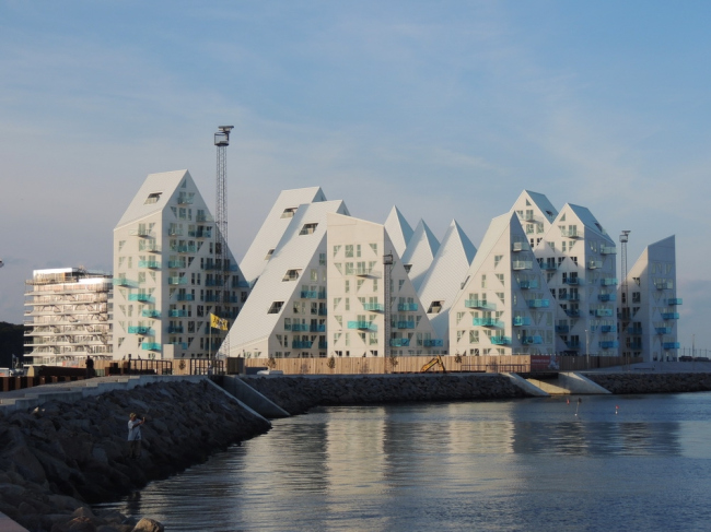 ����� �������� �������� (Isbjerget). ���� � ��������� ���������