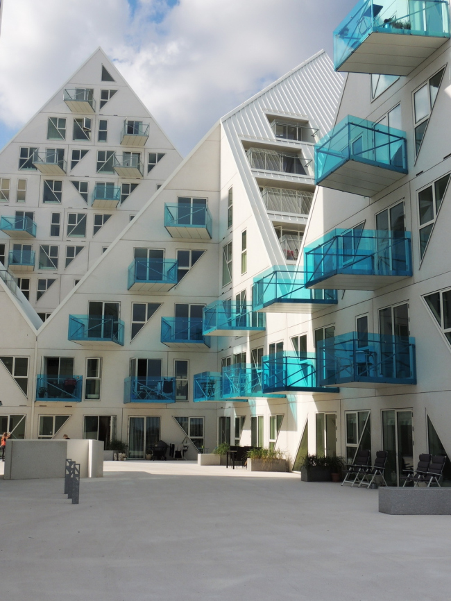 ����� �������� �������� (Isbjerget). ���� � ��������� ���������