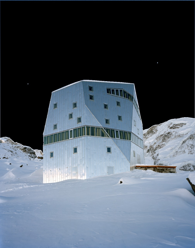 ��� ��� ����������� �����-���� � ETH-Studio Monte Rosa
