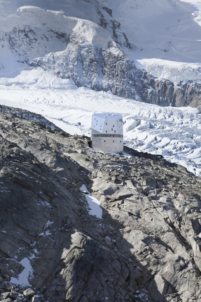 ��� ��� ����������� �����-���� � ETH-Studio Monte Rosa