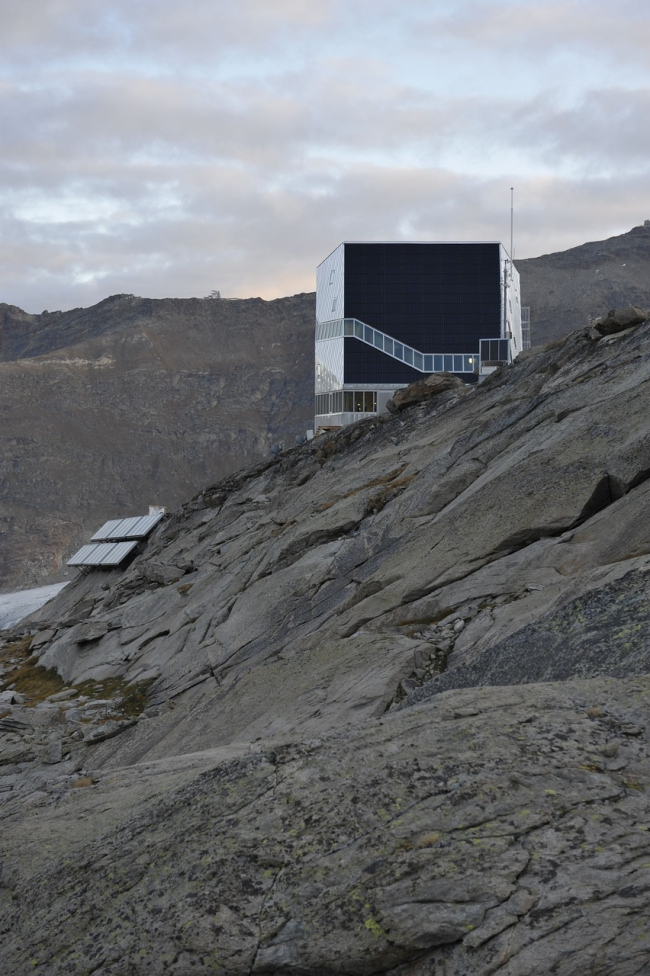 ��� ��� ����������� �����-���� � ETH-Studio Monte Rosa
