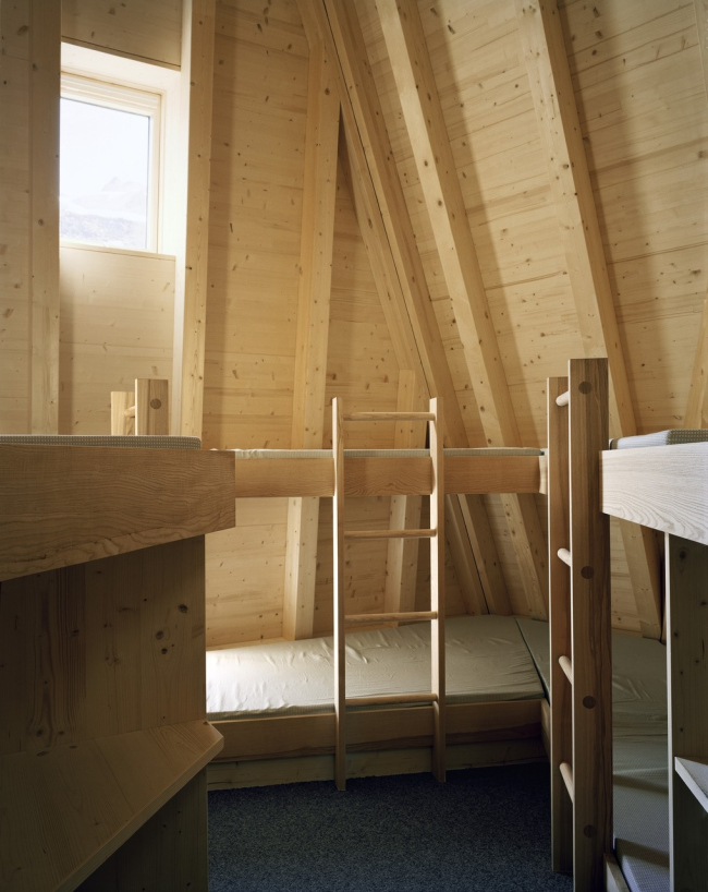 ��� ��� ����������� �����-���� � ETH-Studio Monte Rosa
