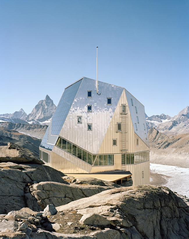 ��� ��� ����������� �����-���� � ETH-Studio Monte Rosa