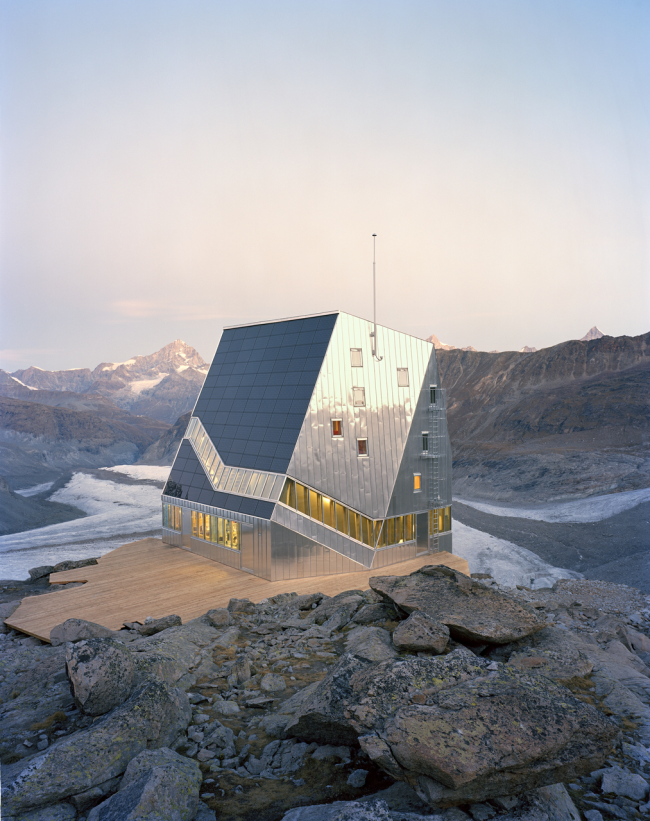 ��� ��� ����������� �����-���� � ETH-Studio Monte Rosa