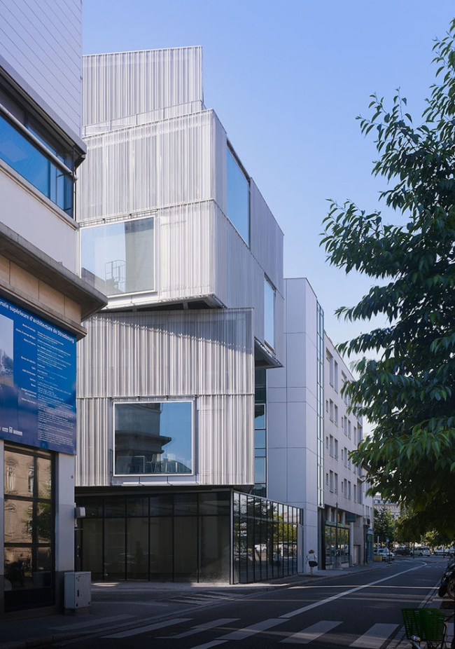 ������ ������������� ����� ���������� � Julien Lanoo