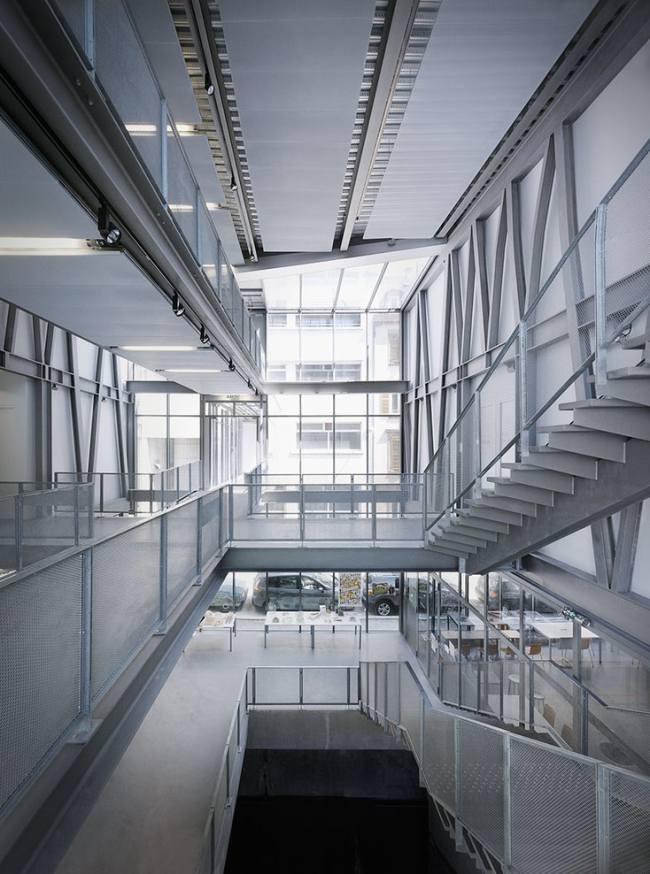 ������ ������������� ����� ���������� � Julien Lanoo