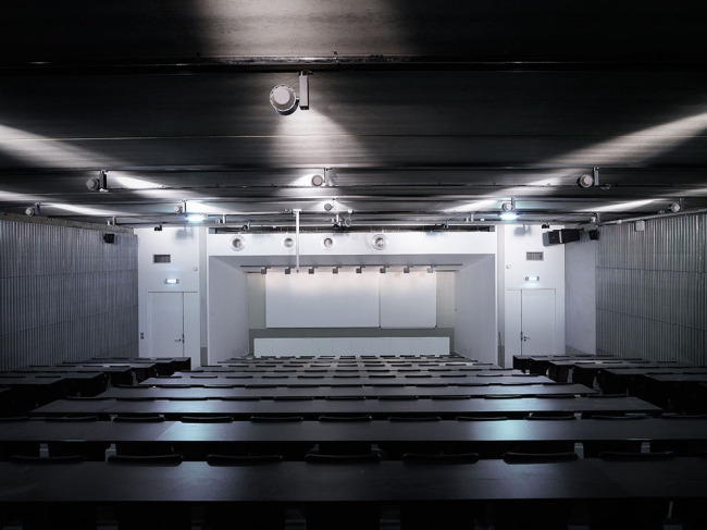 ������ ������������� ����� ���������� � Julien Lanoo