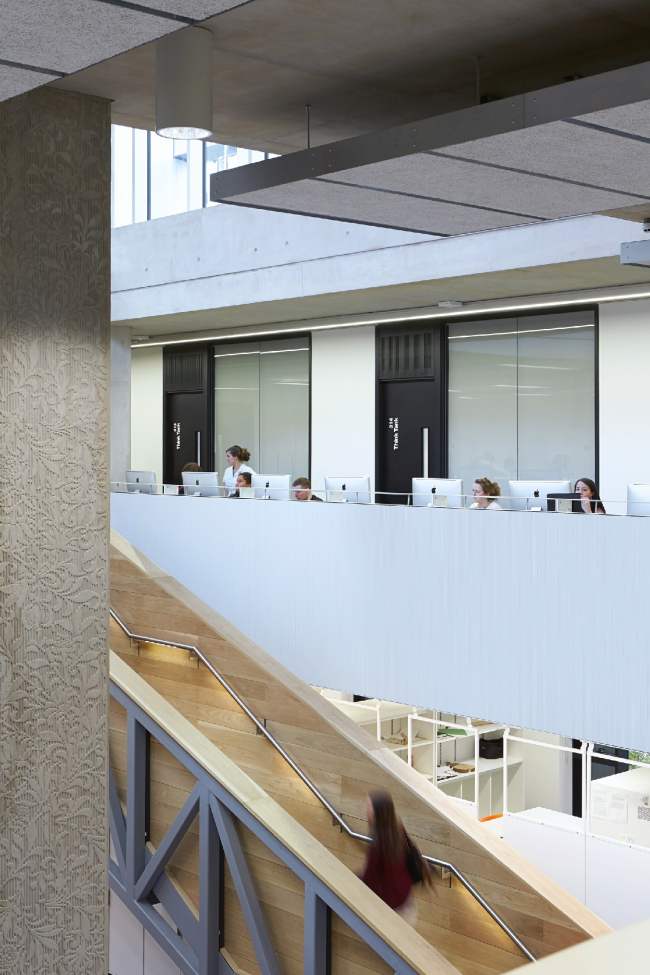 ������������� ����� �������� � Hufton + Crow