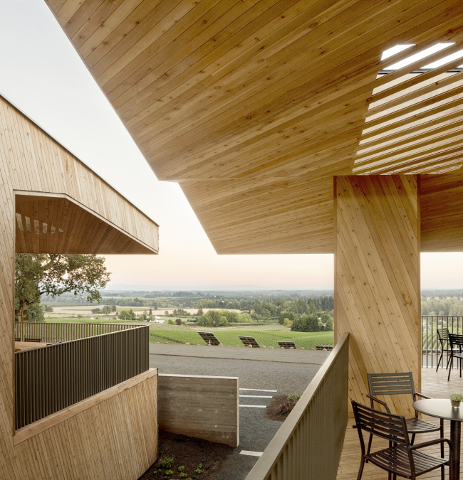 �������������� ��� ���������� Sokol Blosser � Jeremy Bitterman