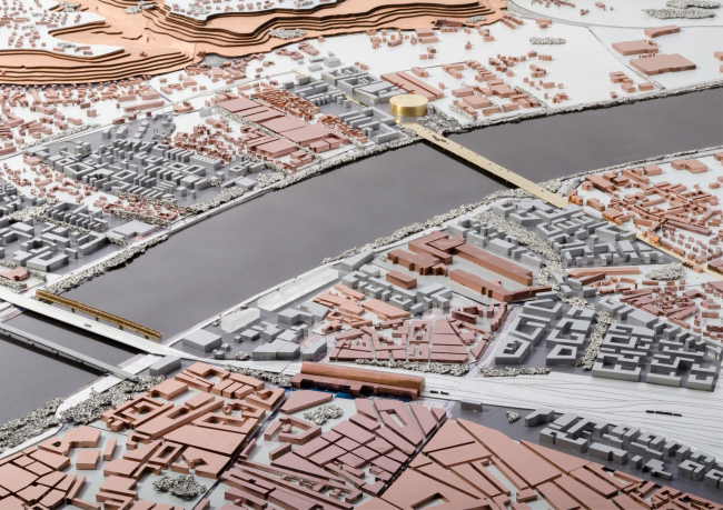 ���� ���-���� ����� � OMA, Frans Parthesius