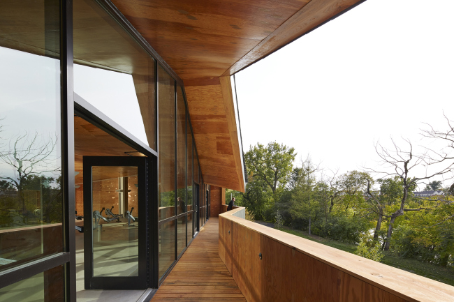 ������ WMS. ����: Steve Hall � Hedrich Blessing