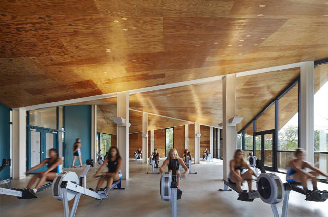 ������ WMS. ����: Steve Hall � Hedrich Blessing