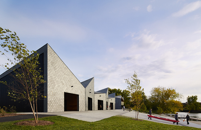 ������ WMS. ����: Steve Hall � Hedrich Blessing