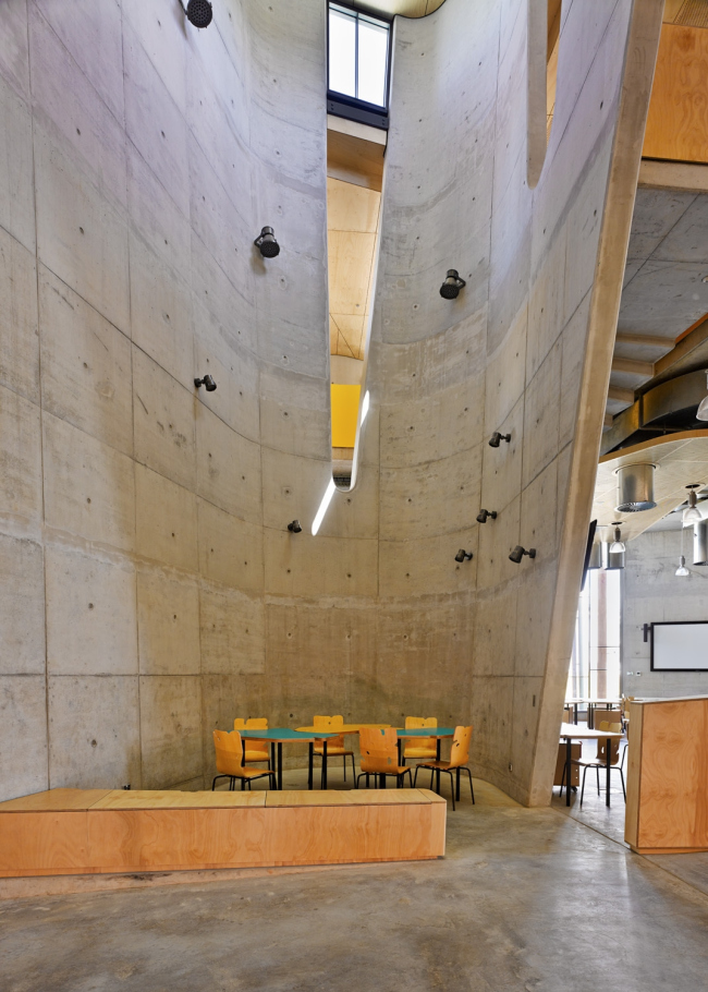 ����� ����������� ��. ������� �������� � Peter Bennetts